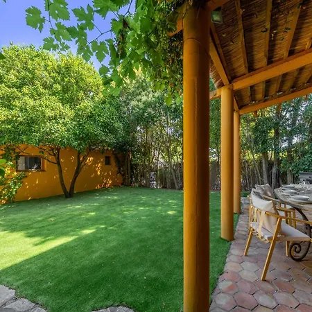 A C With Garden, 4bdr Sleeps 7 -