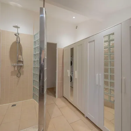 Appartamento A C With Garden, 4bdr Sleeps 7 - *