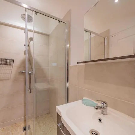 A C With Garden, 4bdr Sleeps 7 - * Saint-Tropez